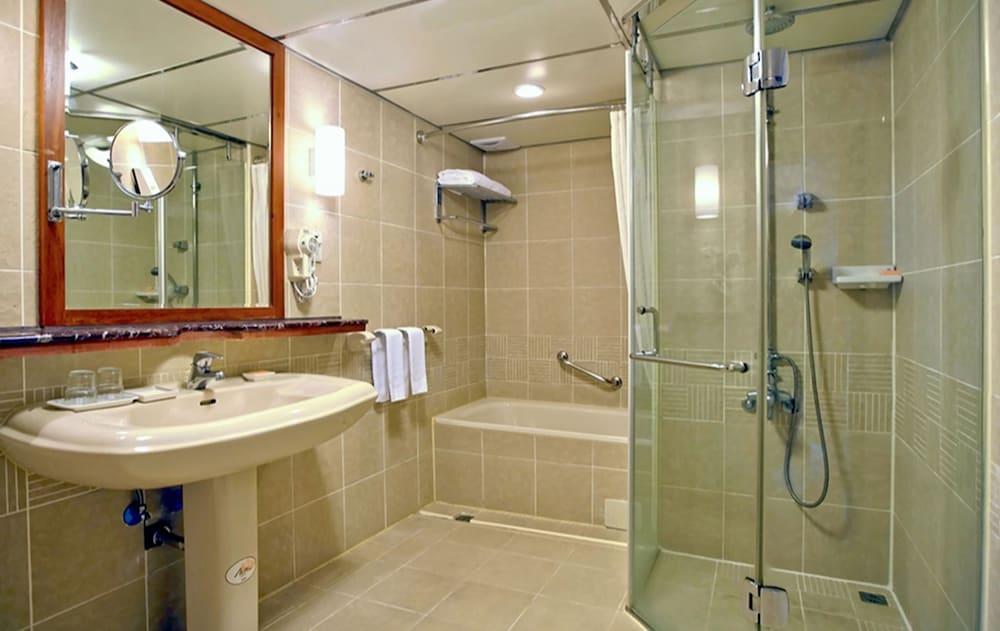 First Hotel Tajpej Kültér fotó