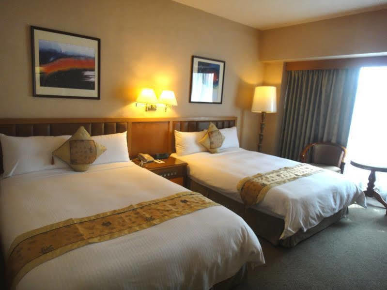 First Hotel Tajpej Kültér fotó