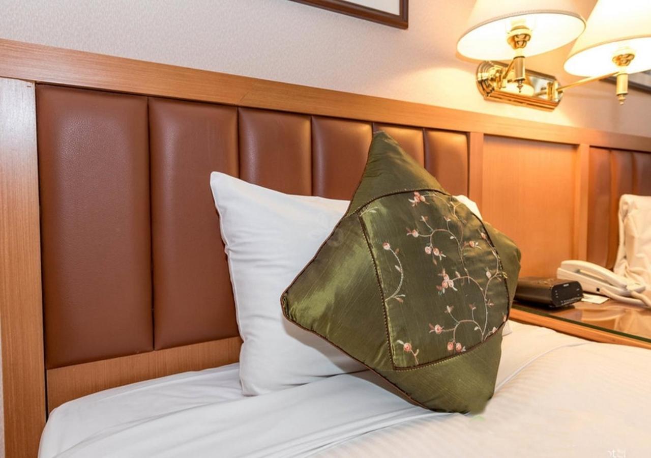 First Hotel Tajpej Kültér fotó